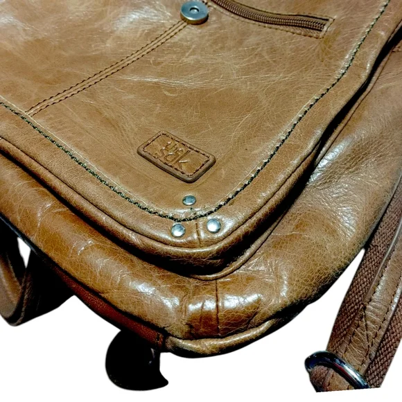 The Sak Brown Leather Convertible Fold over Backpack Satchel Bag Handbag Purse - Picture 9 of 10